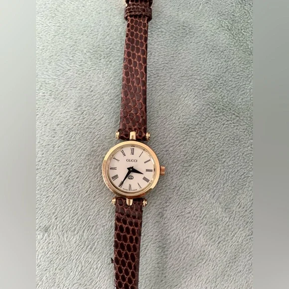 The CUTEST GUCCI watch model💖💖 - Picture 13 of 13